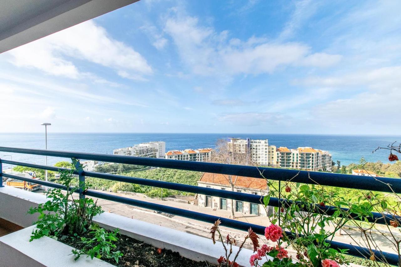 Sea And Sunset View Apartment In Funchal Extérieur photo