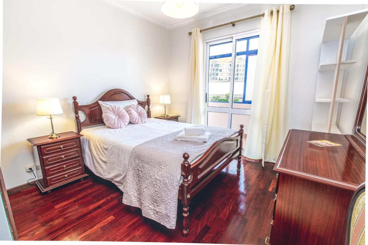 Sea And Sunset View Apartment In Funchal Extérieur photo